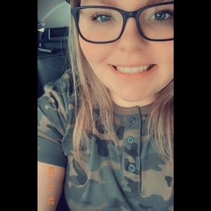 Meet your Posher, Breanna